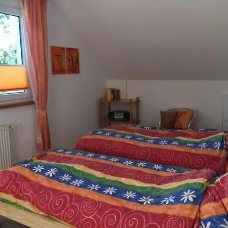 Sonnengelb Lägenhet *